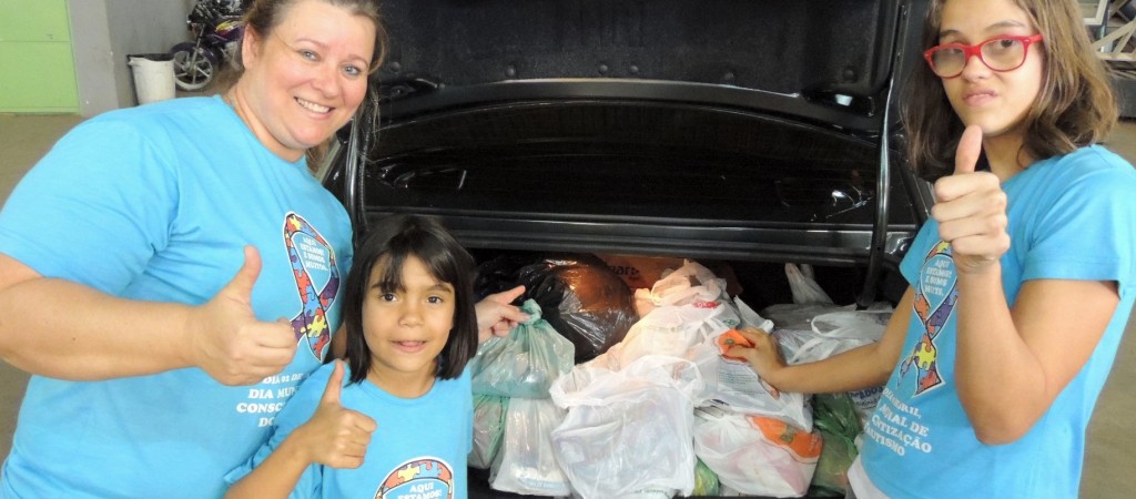 ana cristina e a filha mariana (dir.) que tem o tea (foto: fredson souza/mcv)